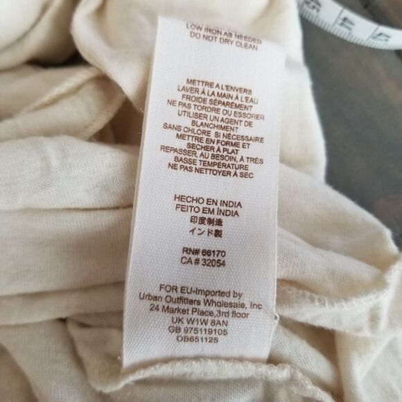 Free People urban outfitters Beige Embroidered Top Small - Picture 10 of 13